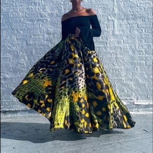 SOLD‼️Monarch Skirt